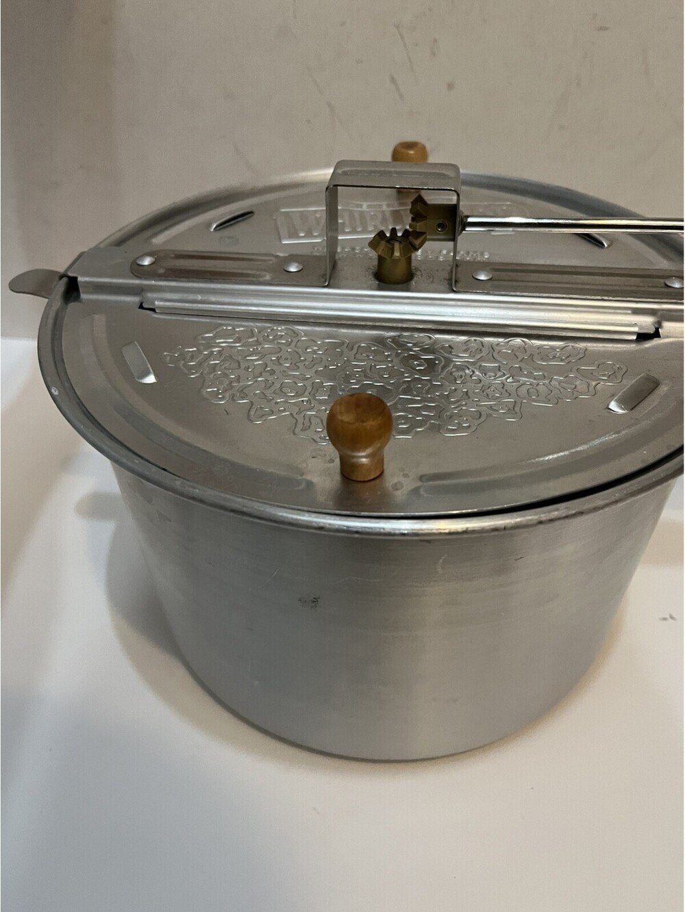 Vintage Whirley Pop Stovetop Hand Crank Popcorn Popper Pot Wooden Handle